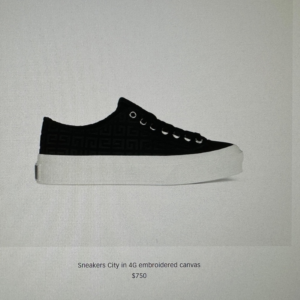 Givenchy Black and White Low-Top Sneakers - Picture 6 of 7